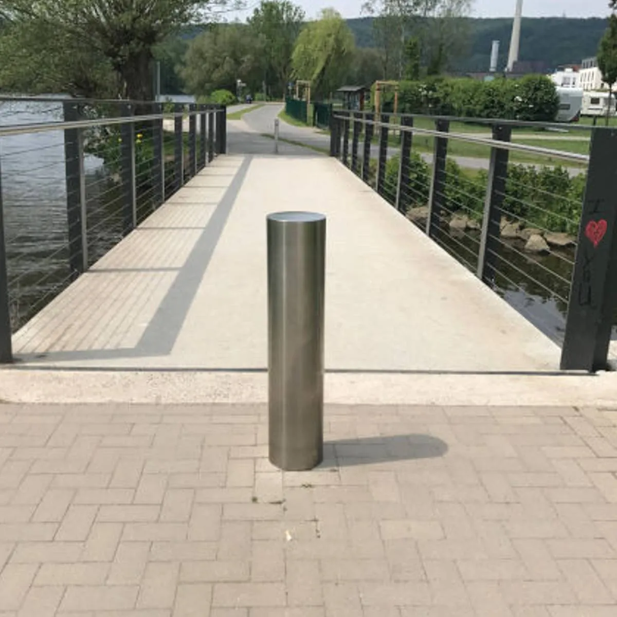 Bolardo de acero inoxidable de 20,4 cm diámetro - Imagen 2