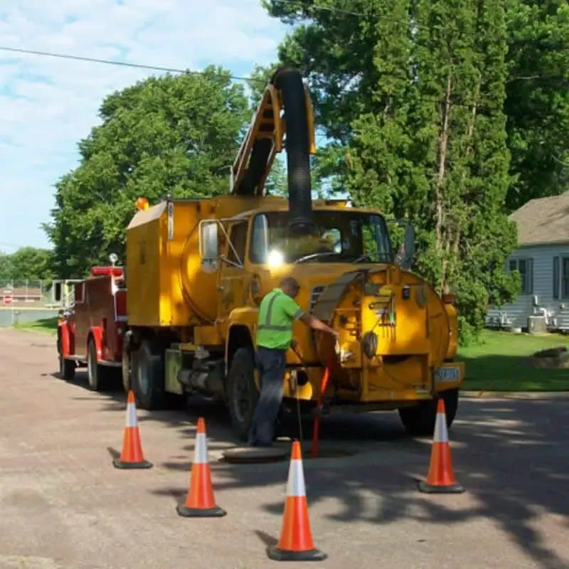 Conos de tráfico con base caucho - Imagen 2