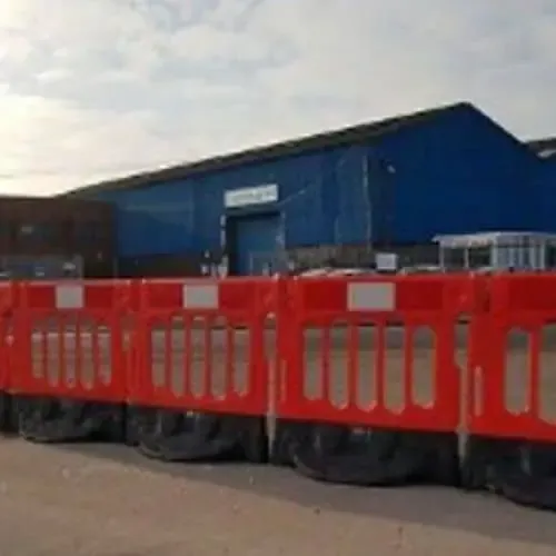 Valla móvil obra Wonder Wall - Imagen 3