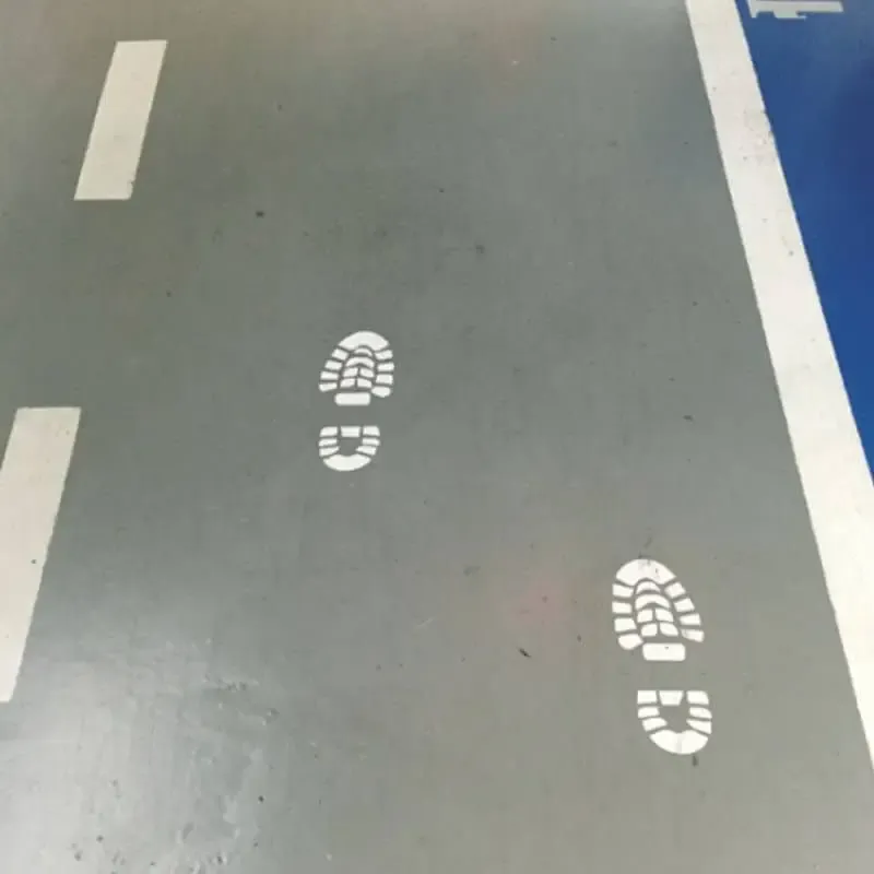 Plantilla de acero para señalización suelo – Huella pies - Imagen 2