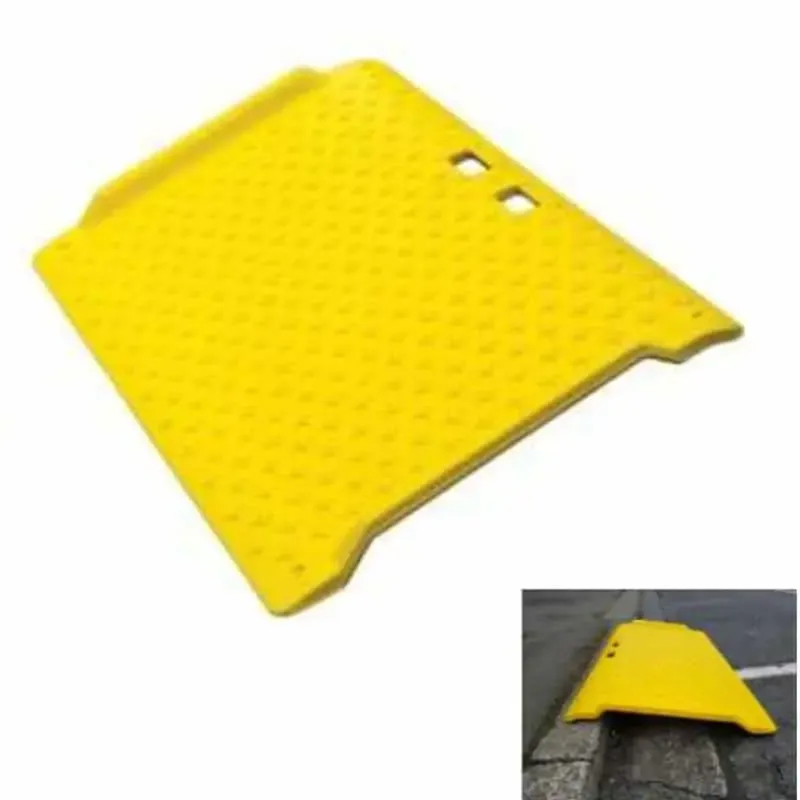 Rampa portátil PE reforzada con 7 lamas acero