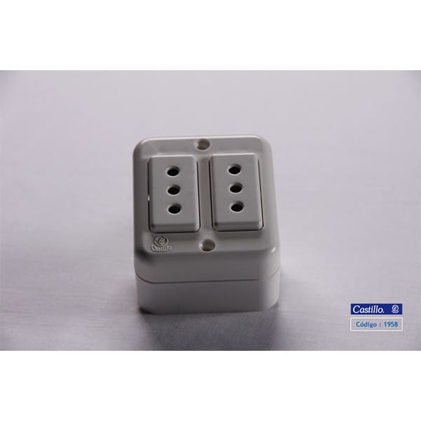 Toma Corriente Doble 2P+T 10A-250V Castillo
