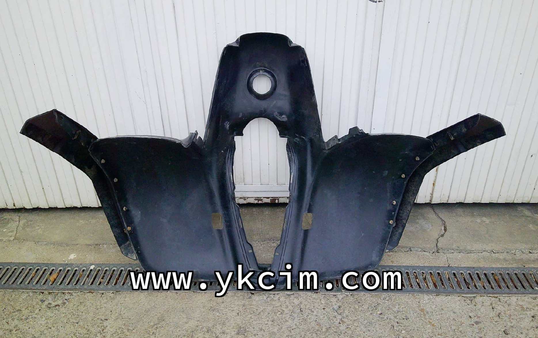 Plastico Delantero Negro Ref. P31 - Imagen 3