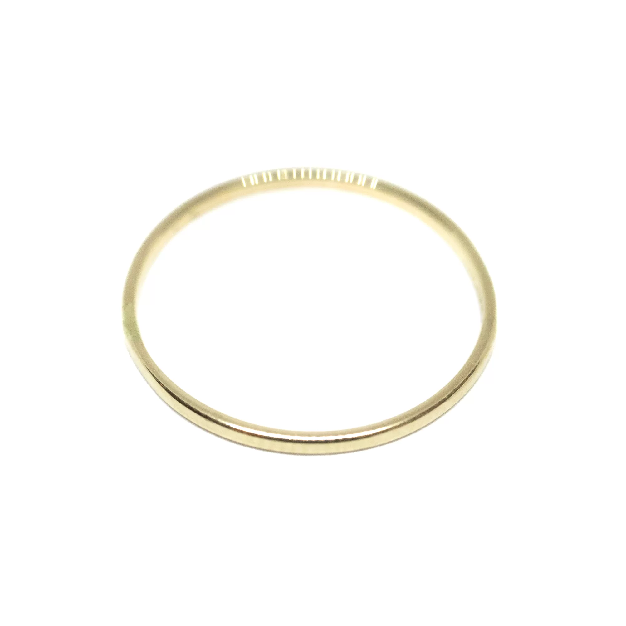 Anillo Delgado de Oro